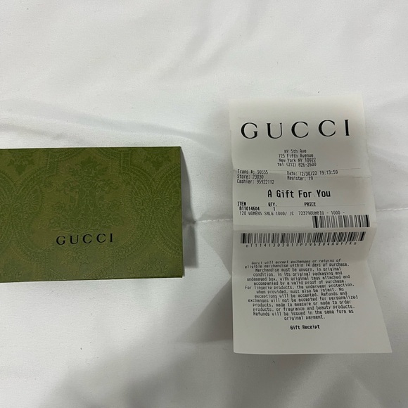 GUCCI
GG matelassé card case - Picture 3 of 5